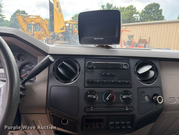 image for item EX2574 2010 Ford F-550 flatbed truck