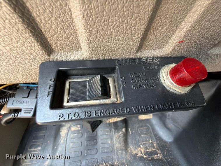 image for item EX2574 2010 Ford F-550 flatbed truck