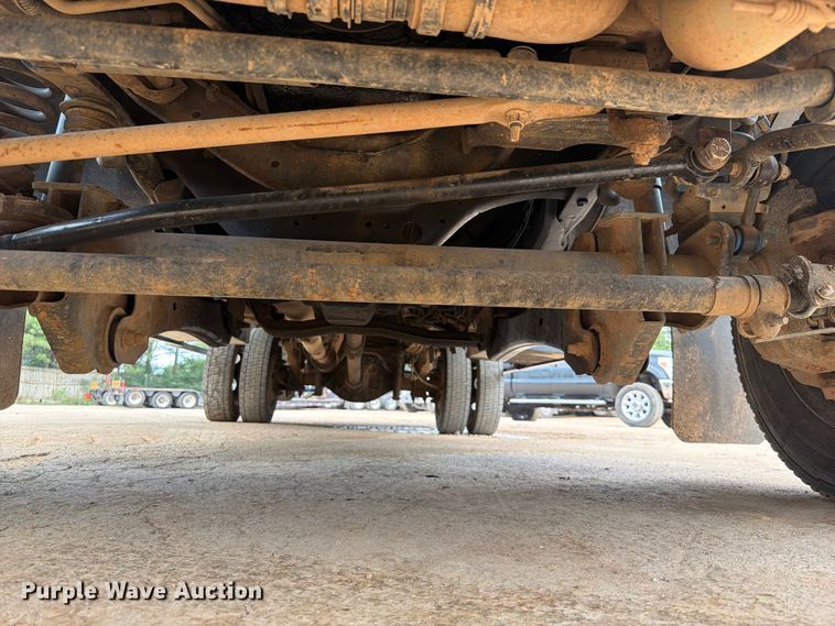image for item EX2574 2010 Ford F-550 flatbed truck