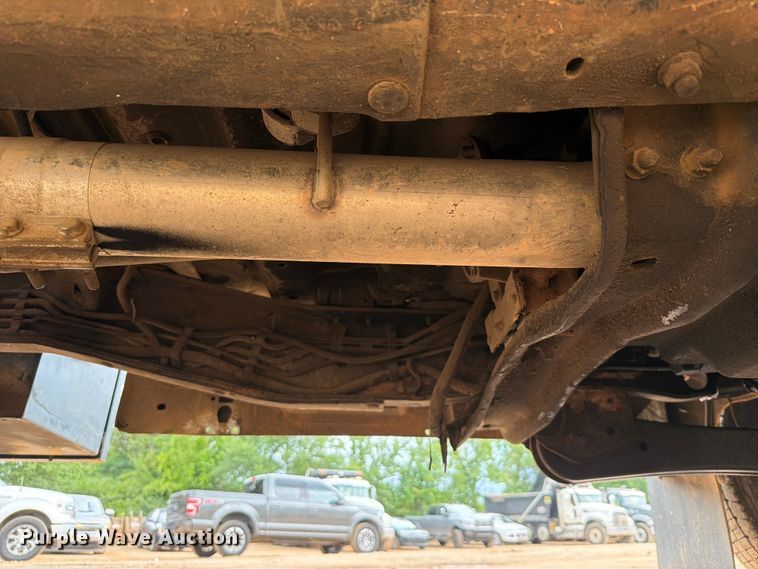 image for item EX2574 2010 Ford F-550 flatbed truck