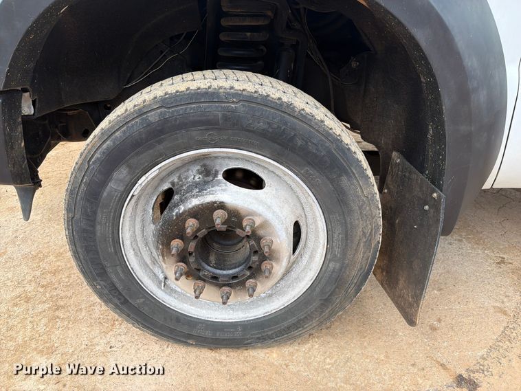 image for item EX2574 2010 Ford F-550 flatbed truck