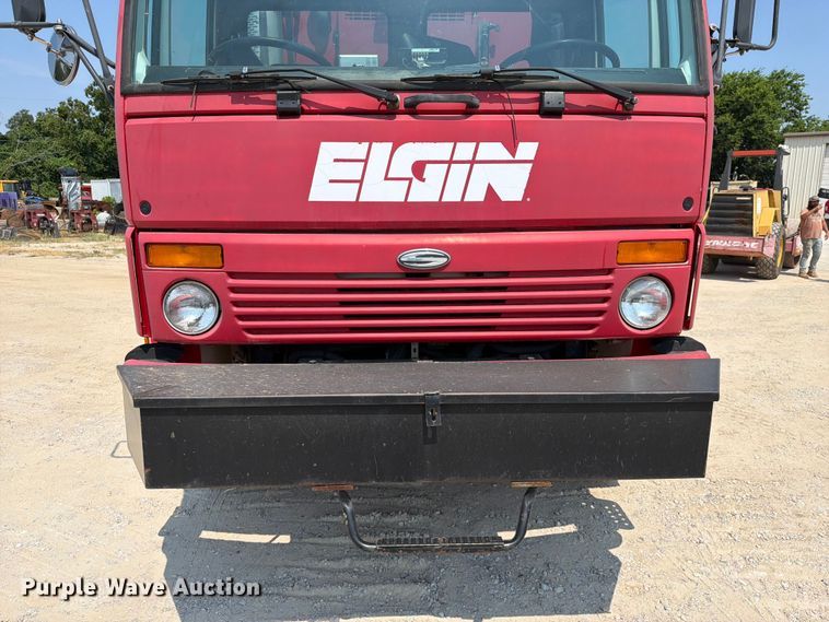 image for item EX2575 2002 Sterling Truck SC8000 street sweeper truck
