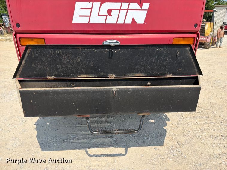 image for item EX2575 2002 Sterling Truck SC8000 street sweeper truck