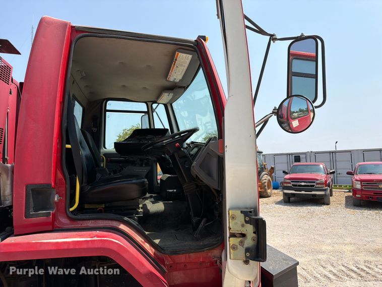 image for item EX2575 2002 Sterling Truck SC8000 street sweeper truck