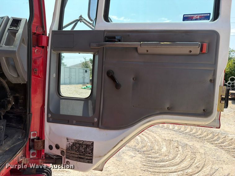 image for item EX2575 2002 Sterling Truck SC8000 street sweeper truck