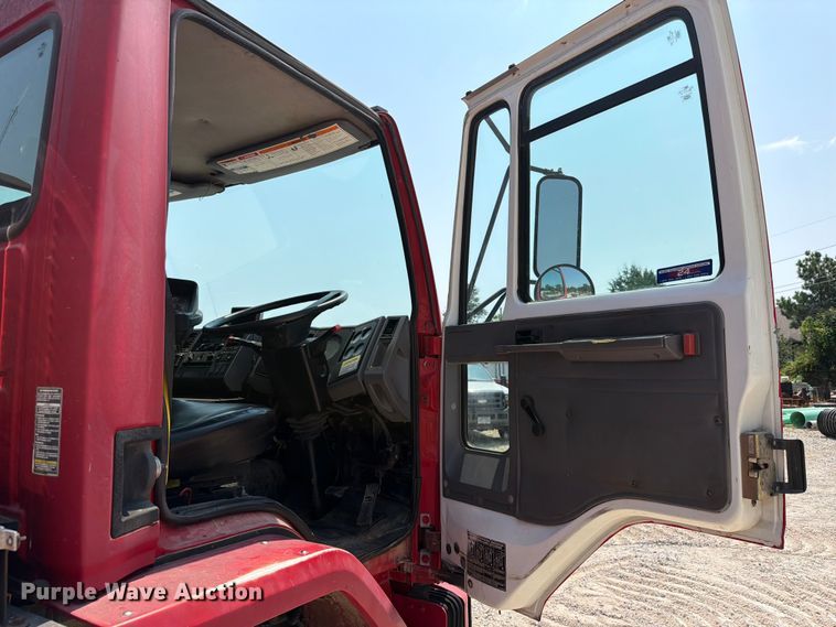 image for item EX2575 2002 Sterling Truck SC8000 street sweeper truck