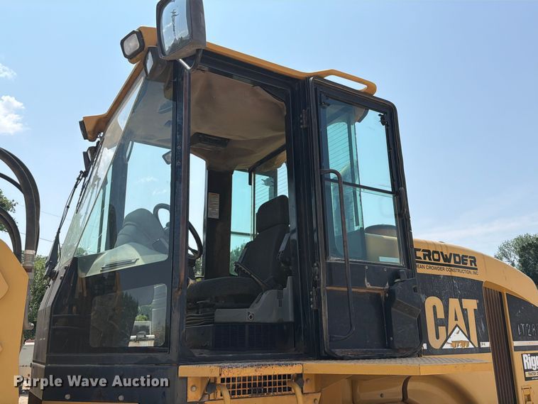 image for item EX2576 2004 Caterpillar IT28G wheel loader