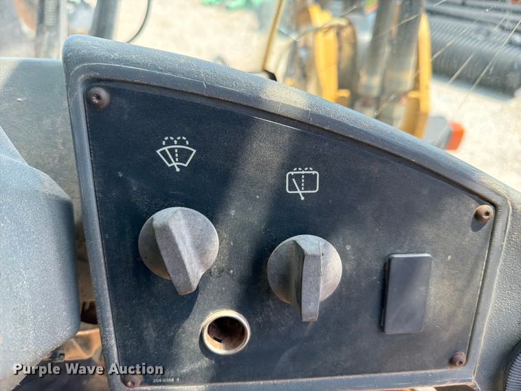 image for item EX2576 2004 Caterpillar IT28G wheel loader