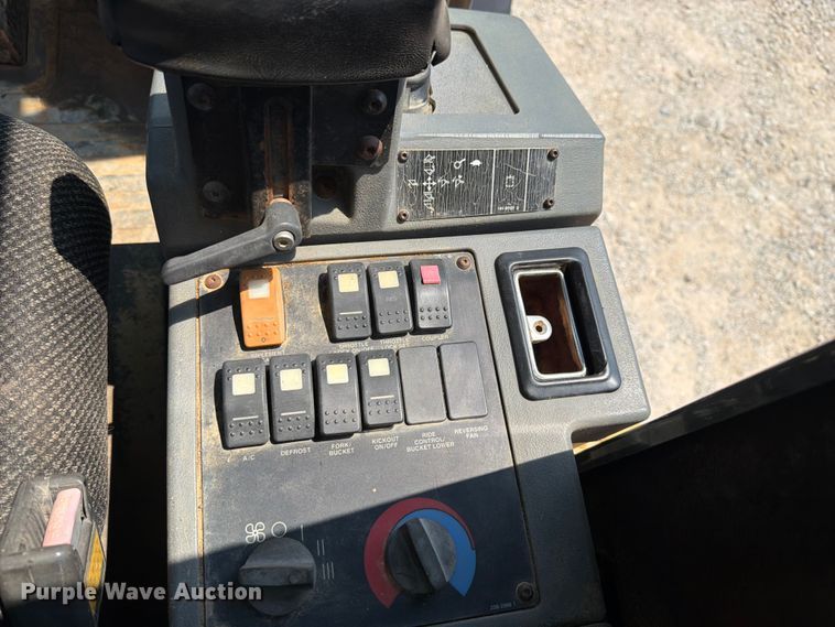 image for item EX2576 2004 Caterpillar IT28G wheel loader