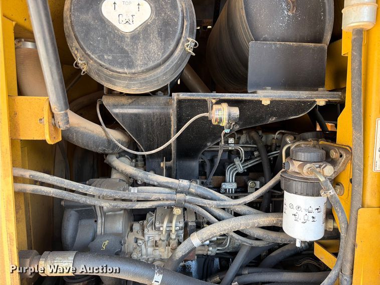 image for item EX2576 2004 Caterpillar IT28G wheel loader