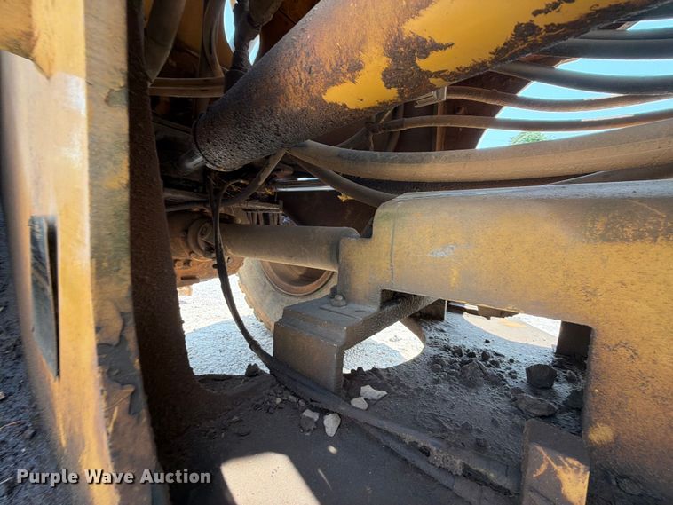 image for item EX2576 2004 Caterpillar IT28G wheel loader