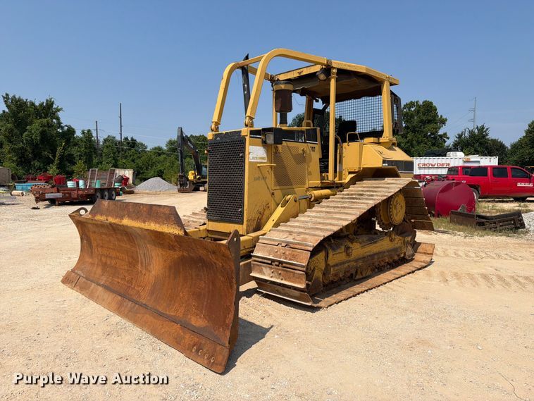 2001 Caterpillar D5M dozer