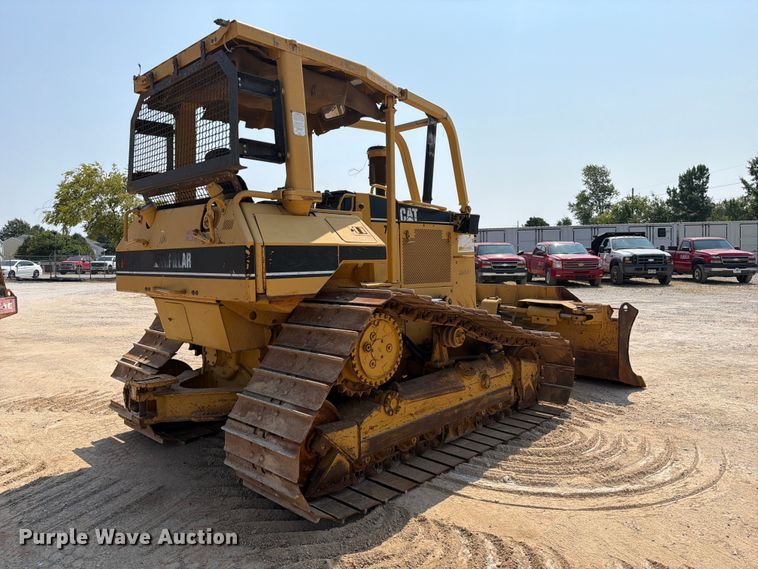 image for item EX2578 2001 Caterpillar D5M dozer