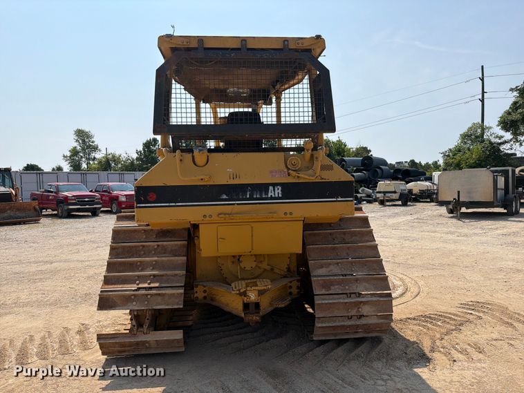 image for item EX2578 2001 Caterpillar D5M dozer