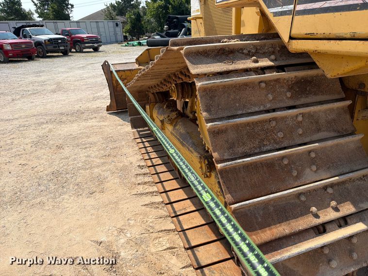 image for item EX2578 2001 Caterpillar D5M dozer