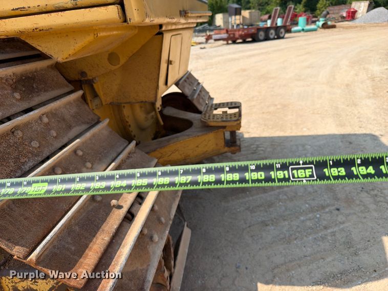 image for item EX2578 2001 Caterpillar D5M dozer