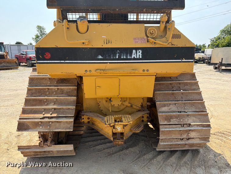 image for item EX2578 2001 Caterpillar D5M dozer