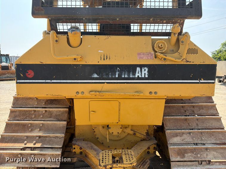 image for item EX2578 2001 Caterpillar D5M dozer