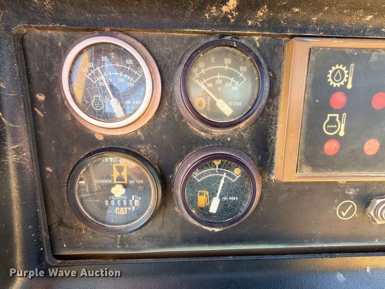 image for item EX2578 2001 Caterpillar D5M dozer