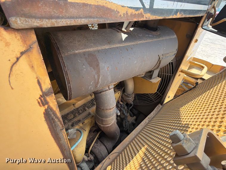 image for item EX2578 2001 Caterpillar D5M dozer