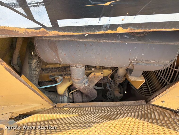 image for item EX2578 2001 Caterpillar D5M dozer