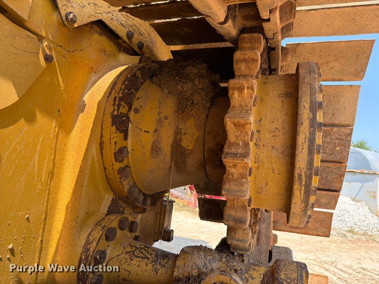 image for item EX2578 2001 Caterpillar D5M dozer