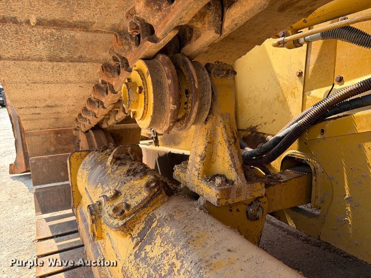 image for item EX2578 2001 Caterpillar D5M dozer