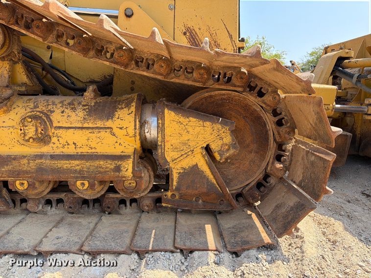 image for item EX2578 2001 Caterpillar D5M dozer