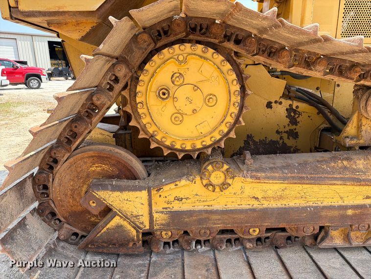 image for item EX2578 2001 Caterpillar D5M dozer