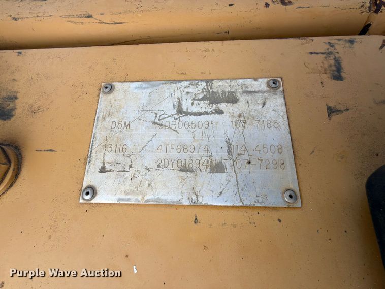 image for item EX2578 2001 Caterpillar D5M dozer
