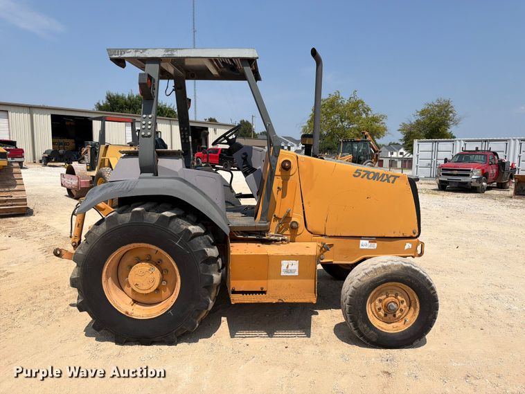image for item EX2580 2002 Case 570 MXT industrial tractor