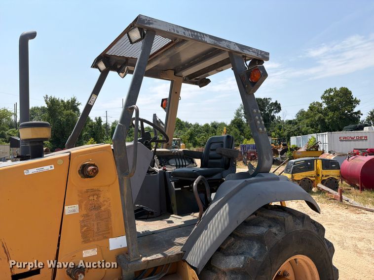image for item EX2580 2002 Case 570 MXT industrial tractor