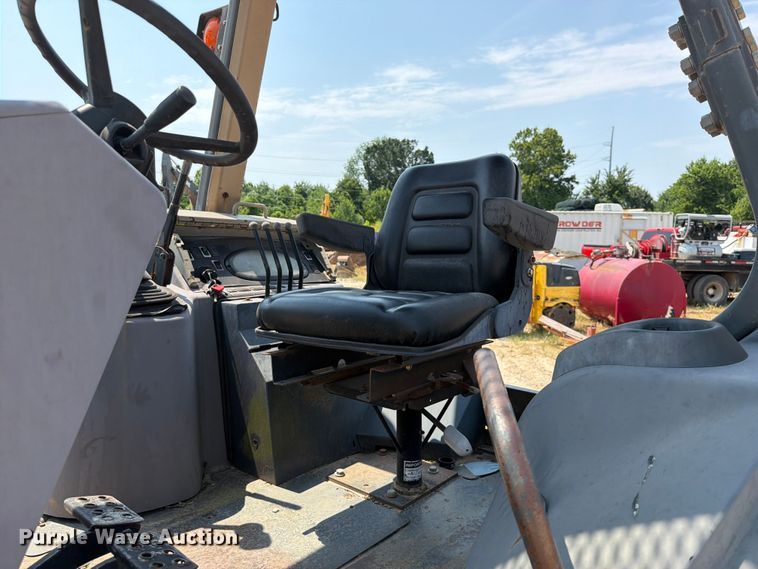 image for item EX2580 2002 Case 570 MXT industrial tractor