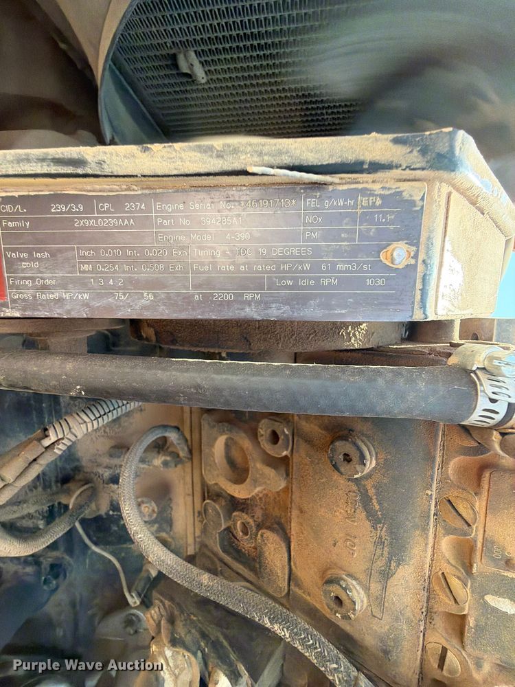image for item EX2580 2002 Case 570 MXT industrial tractor