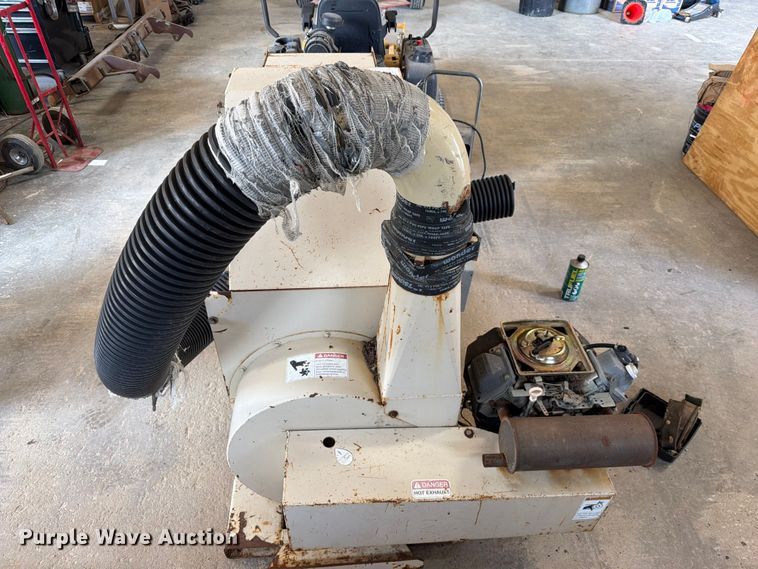 image for item EX2587 Finn B40 straw blower