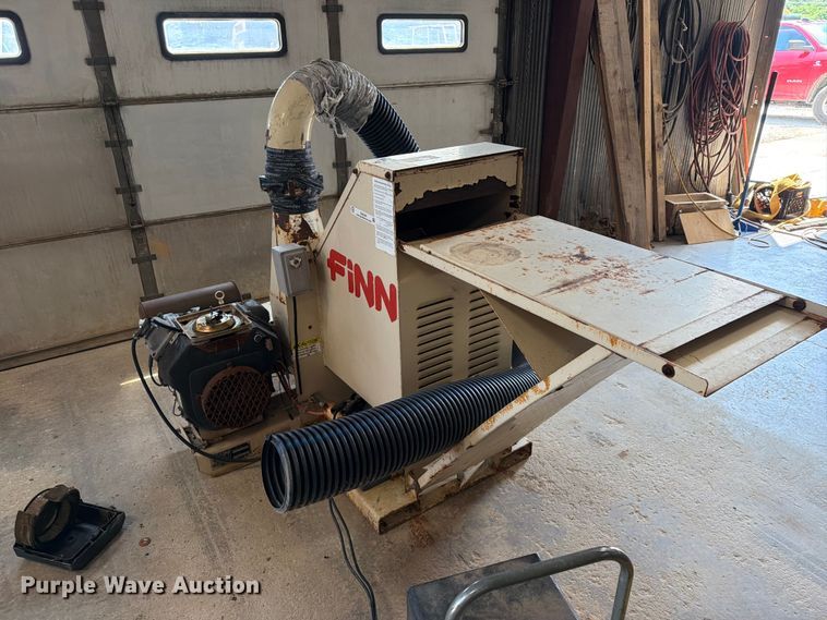 image for item EX2587 Finn B40 straw blower