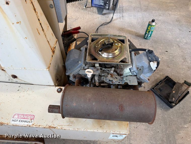 image for item EX2587 Finn B40 straw blower