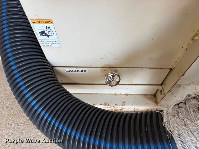 image for item EX2587 Finn B40 straw blower