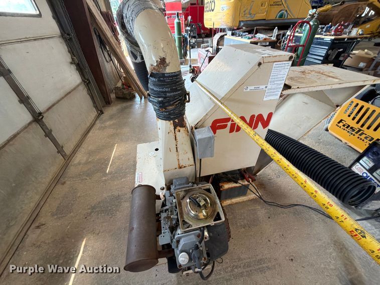 image for item EX2587 Finn B40 straw blower