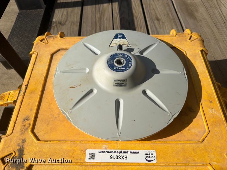 image for item EX3015 Trimble survey equipment
