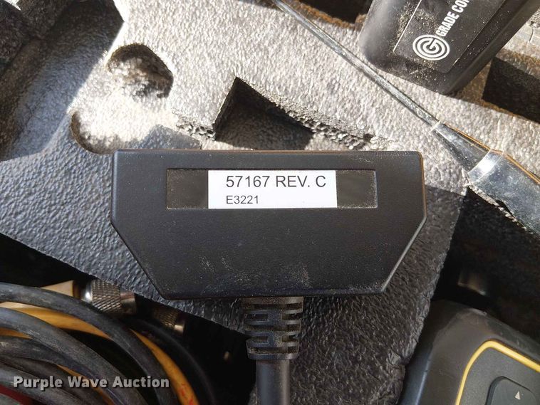 image for item EX3016 Trimble survey equipment