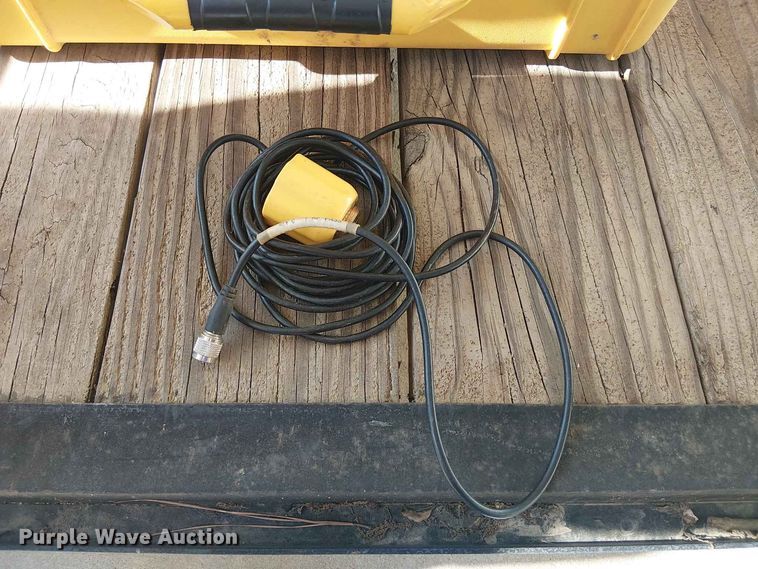 image for item EX3016 Trimble survey equipment