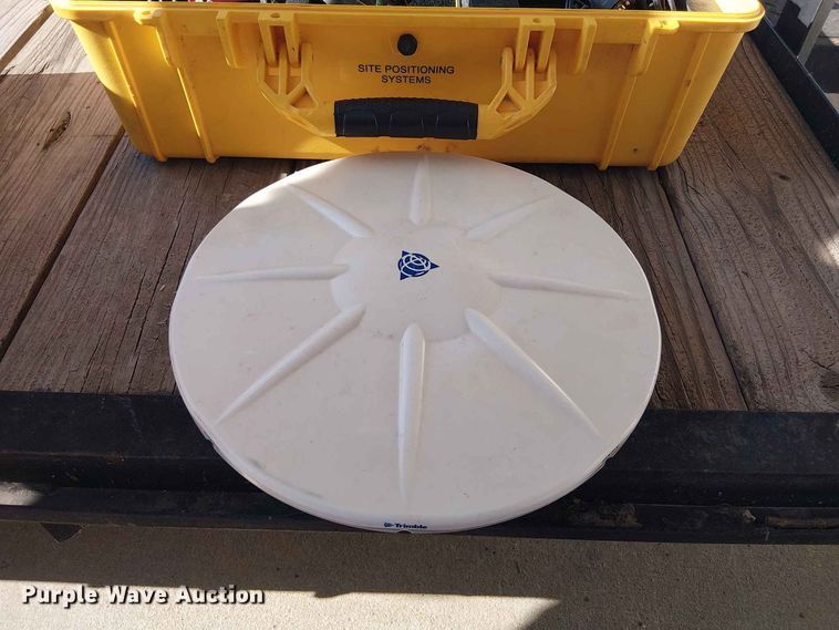 image for item EX3016 Trimble survey equipment