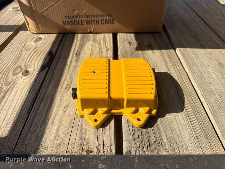 image for item EX3017 Trimble GPS