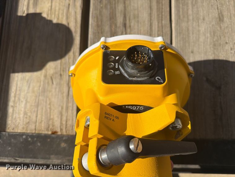image for item EX3017 Trimble GPS
