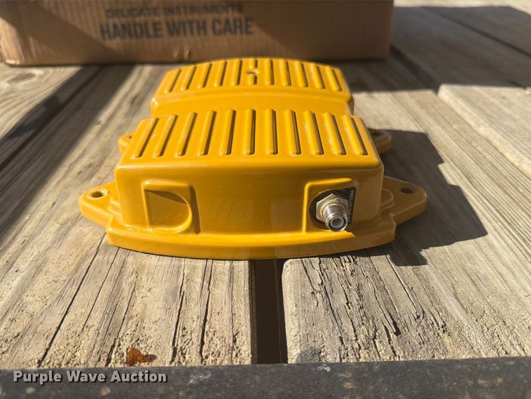 image for item EX3017 Trimble GPS
