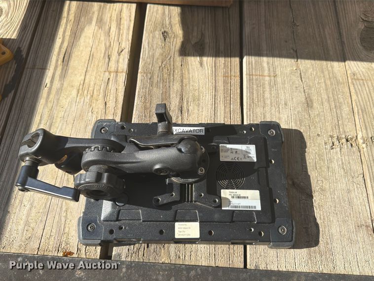 image for item EX3017 Trimble GPS