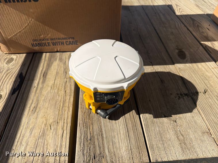 image for item EX3017 Trimble GPS
