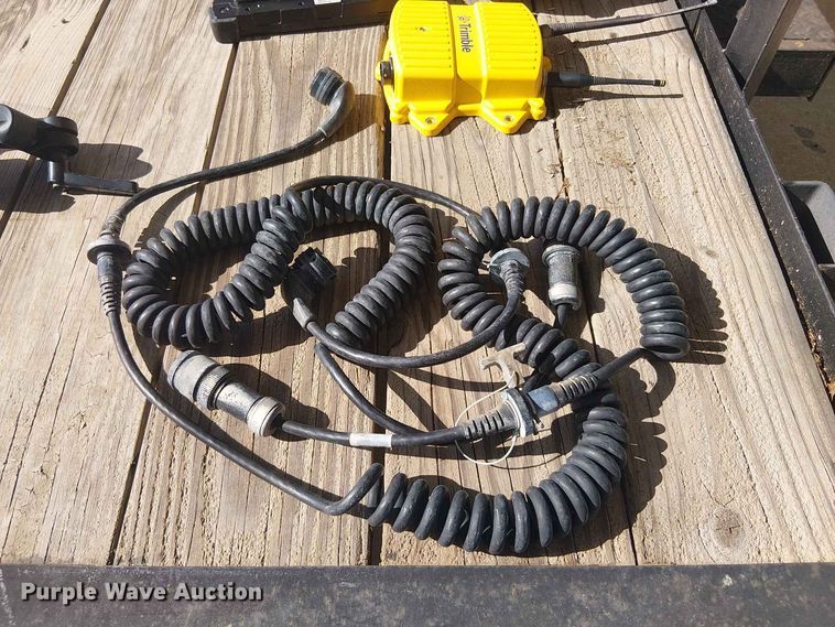 image for item EX3018 Trimble GPS
