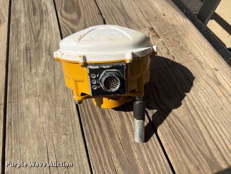 image for item EX3020 Trimble GPS